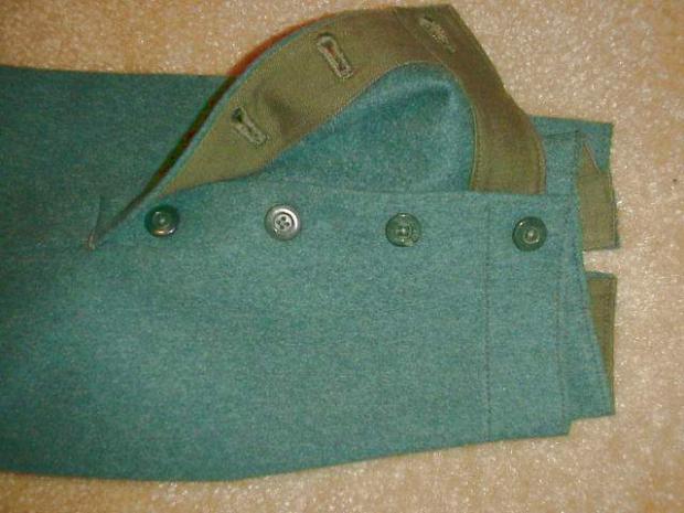 Breeches green with buttons cuff.JPG