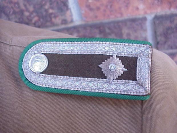 KVP GP coat shoulderboard.JPG