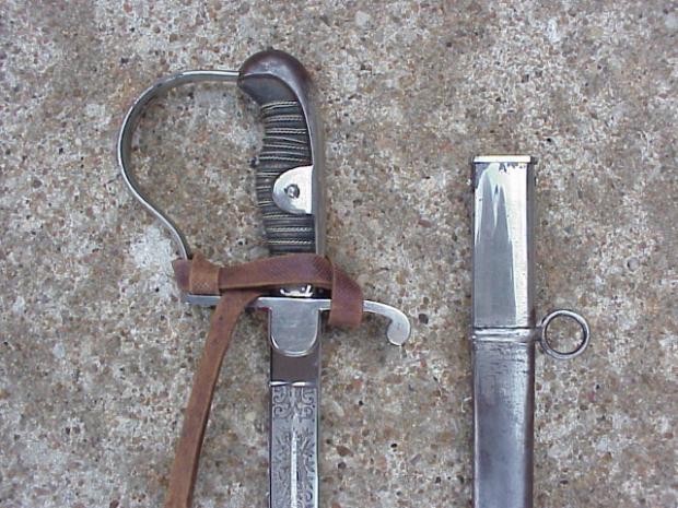 German Art EM sword hilt.JPG