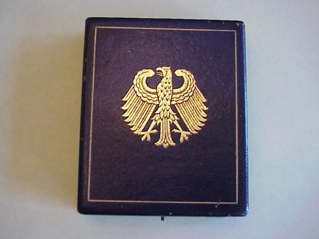 Bund cross 1 box.JPG
