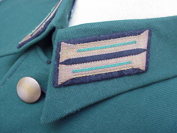 RFV early tunic collar tabs.JPG