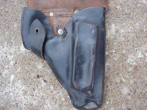 Munich holster open.JPG