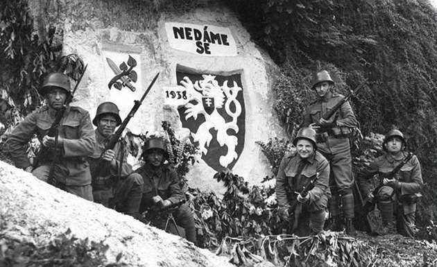 1399870084_CzechArmy.jpg.4eb6199ec9415df6f133f49e187baf28.jpg