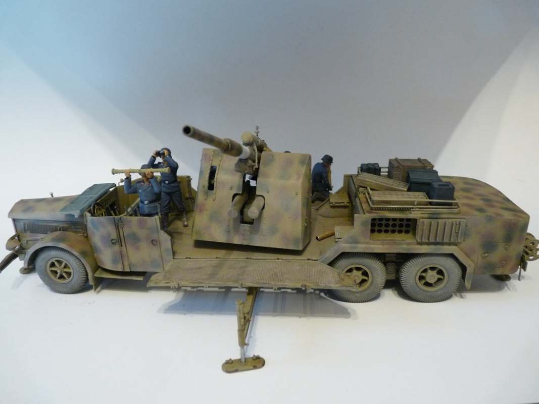 8.8 cm Flak on 9t VOMAG - Scale 1/35 - MODELING - World Militaria
